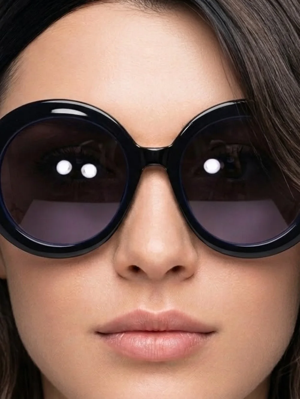 Women's Round Oversized Sophisticated Style Sunglasses - Black